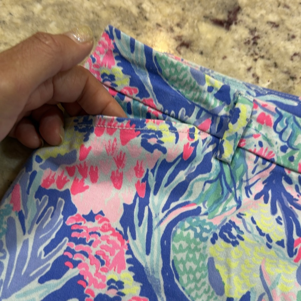 Lilly Pulitzer 5” Callahan shorts - Picture 5 of 10